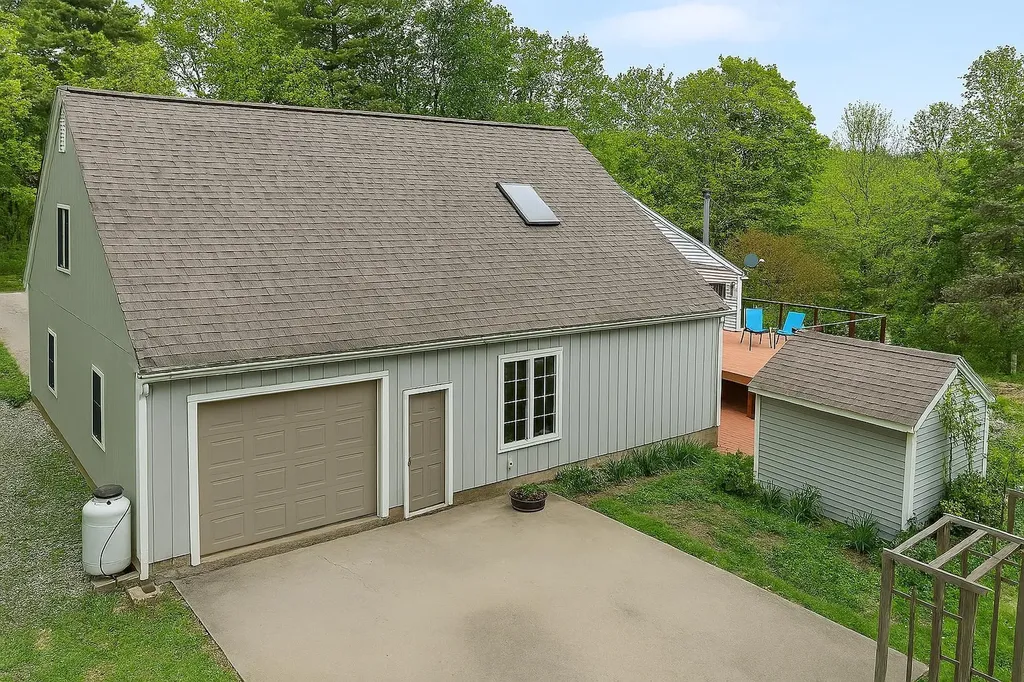 371 Baker Road Henniker NH 03242