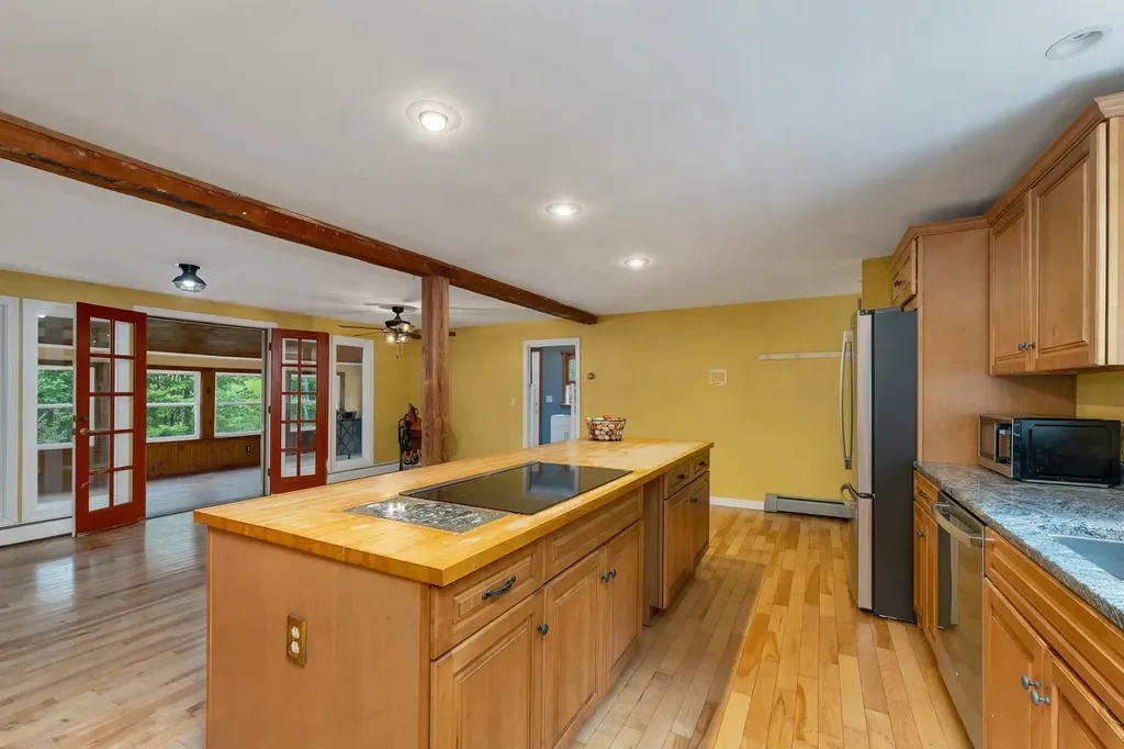 371 Baker Road Henniker NH 03242