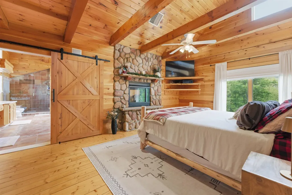 27 Mountain View Road Winhall VT 05340