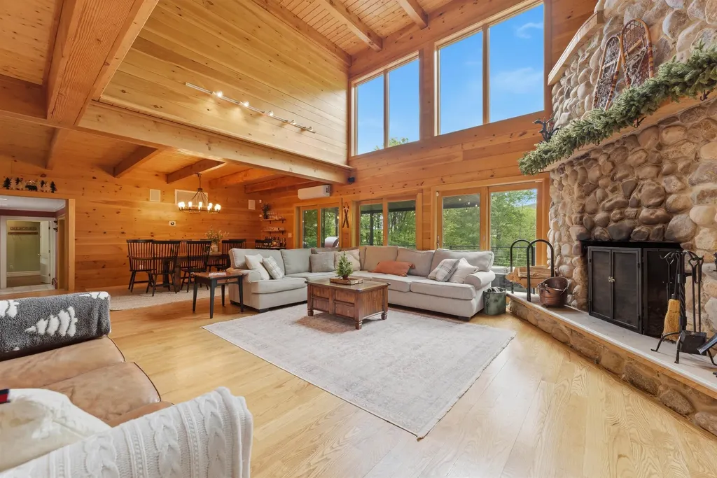 27 Mountain View Road Winhall VT 05340
