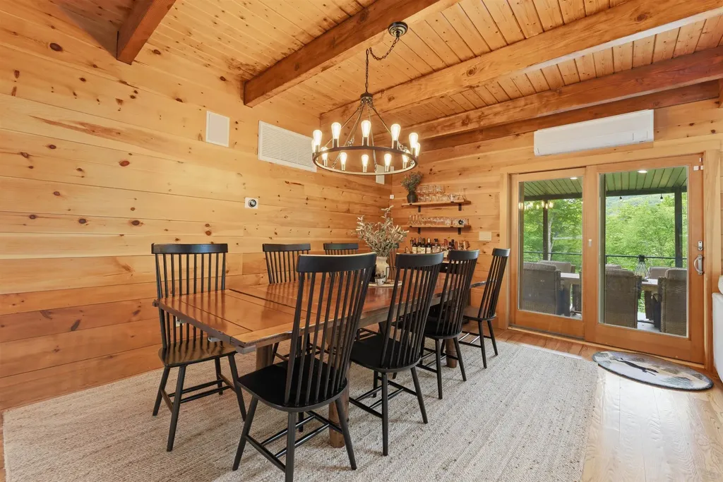 27 Mountain View Road Winhall VT 05340
