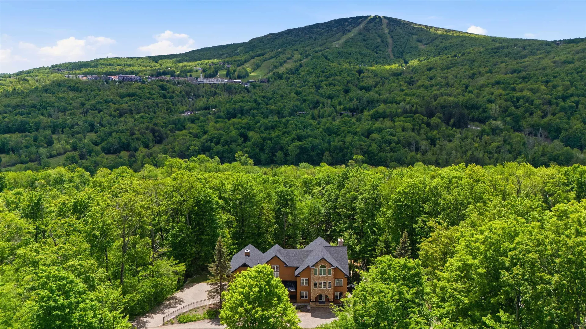 27 Mountain View Road Winhall VT 05340
