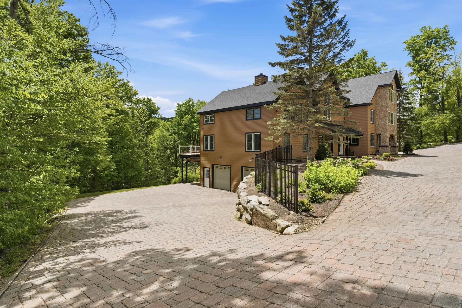 27 Mountain View Road Winhall VT 05340