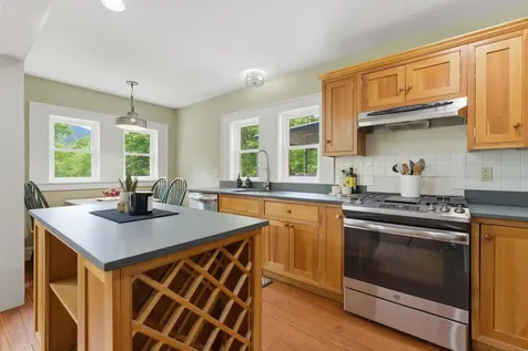 27 Mountain View Road Winhall VT 05340