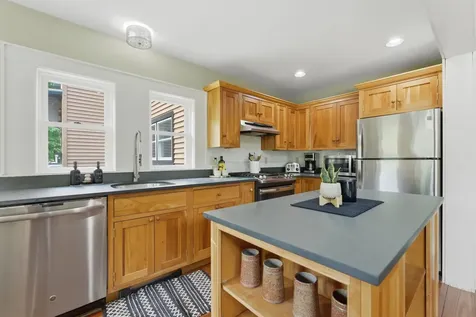 27 Mountain View Road Winhall VT 05340