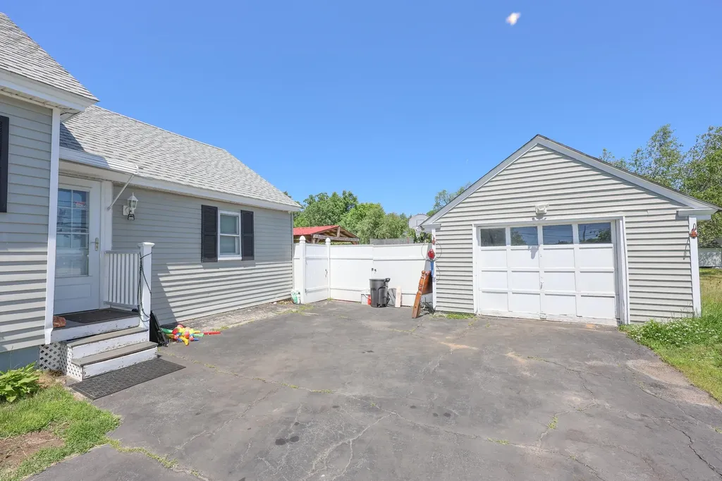 2 Thomas Street Concord NH 03301
