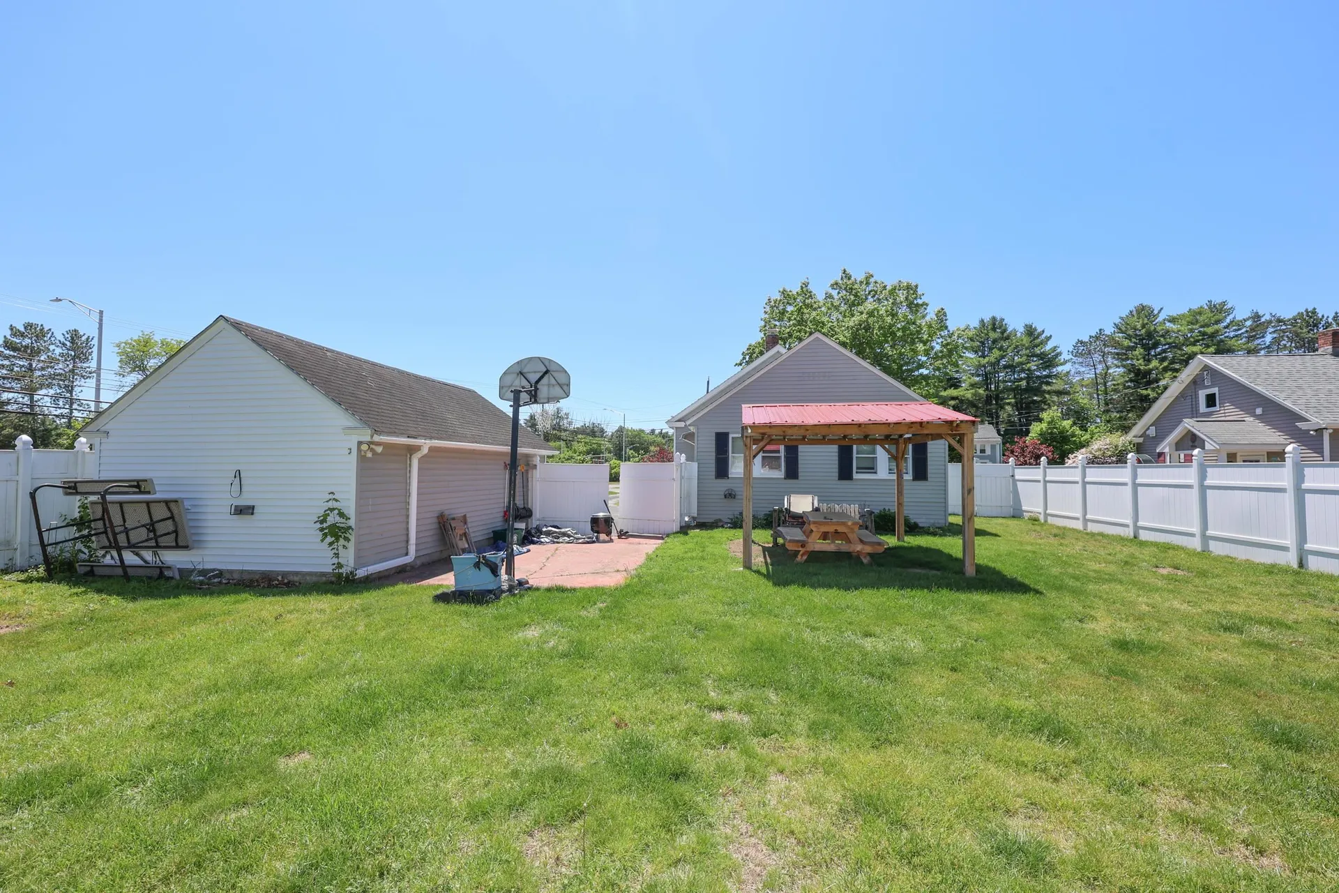 2 Thomas Street Concord NH 03301
