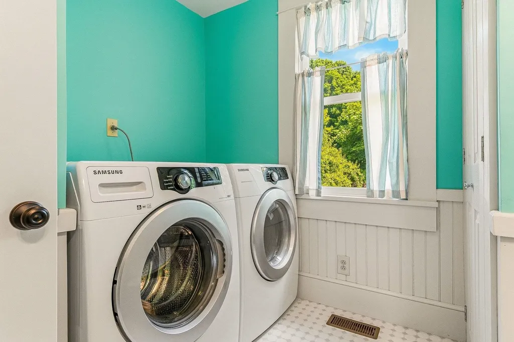 17 Rogers Street Dover NH 03820