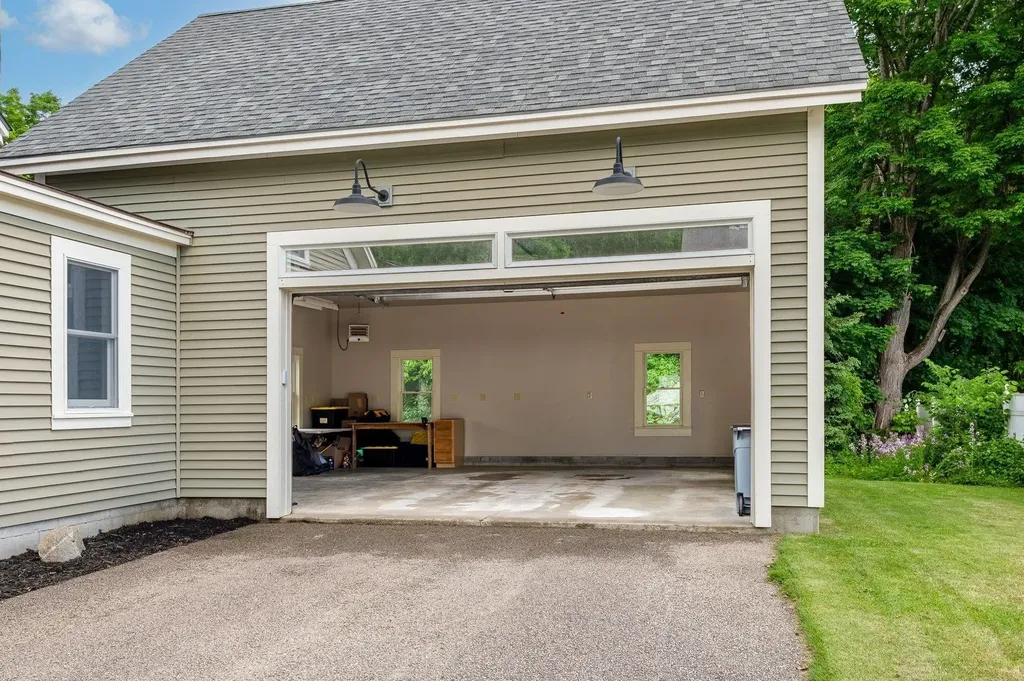 17 Rogers Street Dover NH 03820