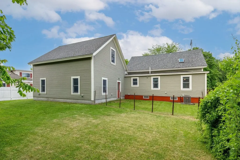 17 Rogers Street Dover NH 03820