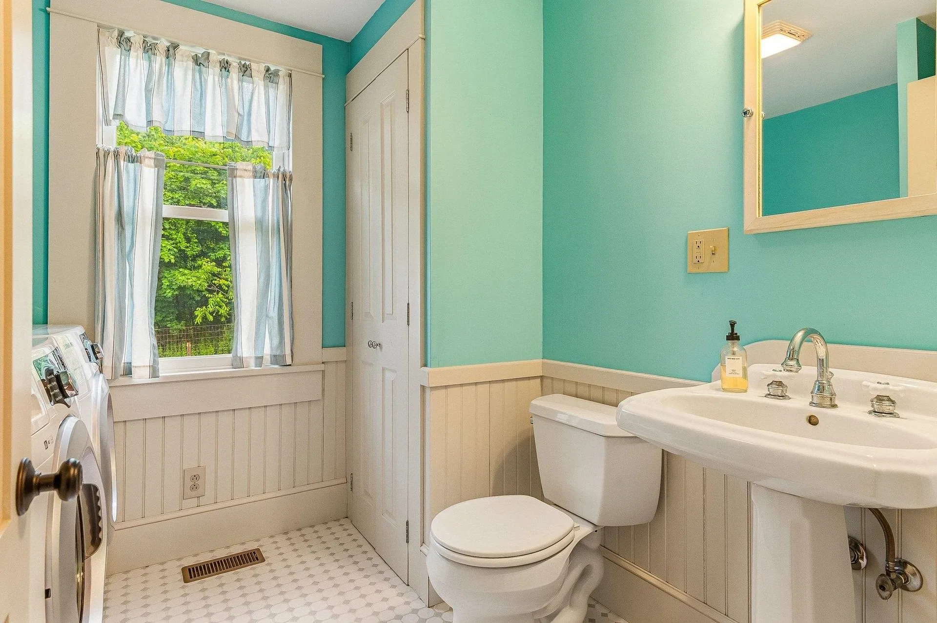 17 Rogers Street Dover NH 03820