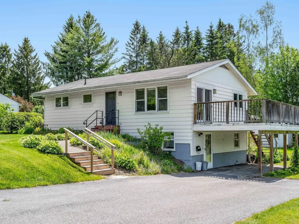 48 Colonial Drive Montpelier VT 05602