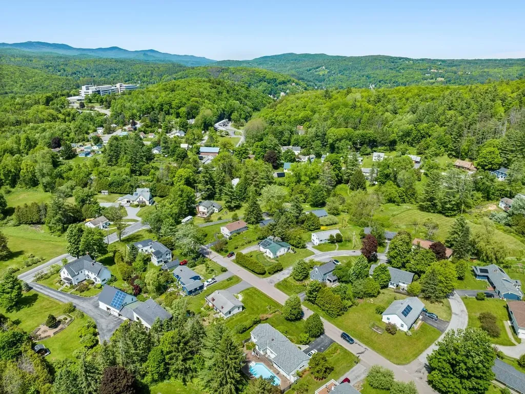 48 Colonial Drive Montpelier VT 05602