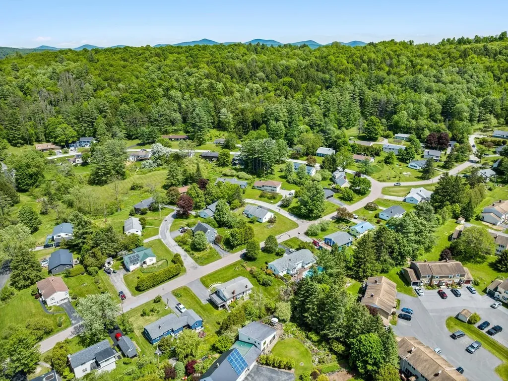 48 Colonial Drive Montpelier VT 05602