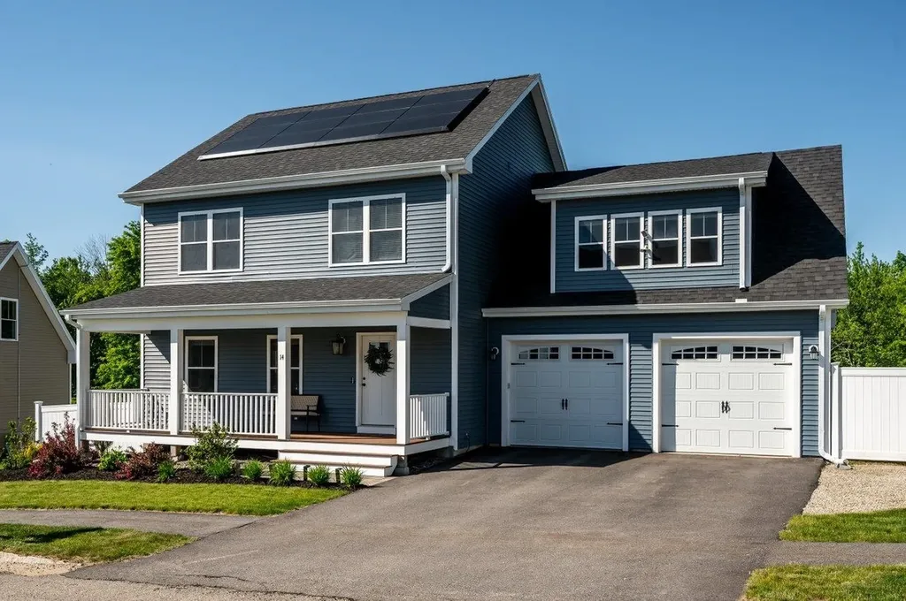14 Eisenhower Drive Rochester NH 03867