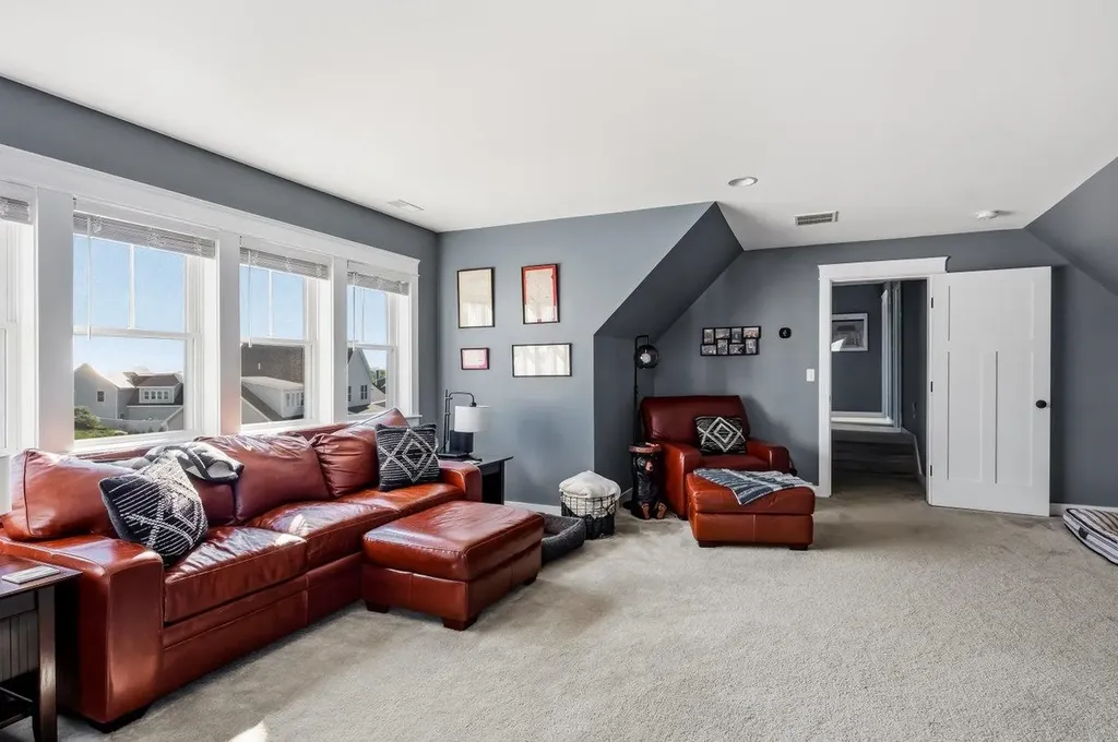 14 Eisenhower Drive Rochester NH 03867