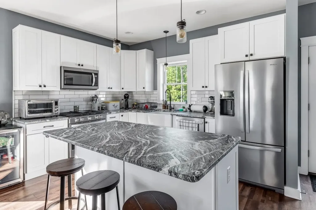 14 Eisenhower Drive Rochester NH 03867