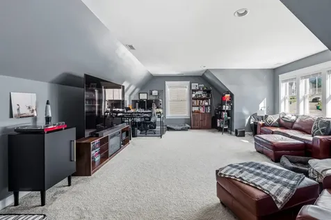 14 Eisenhower Drive Rochester NH 03867