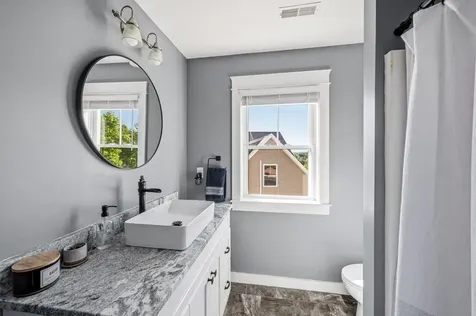 14 Eisenhower Drive Rochester NH 03867