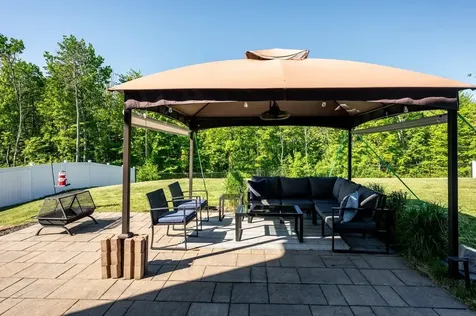 14 Eisenhower Drive Rochester NH 03867