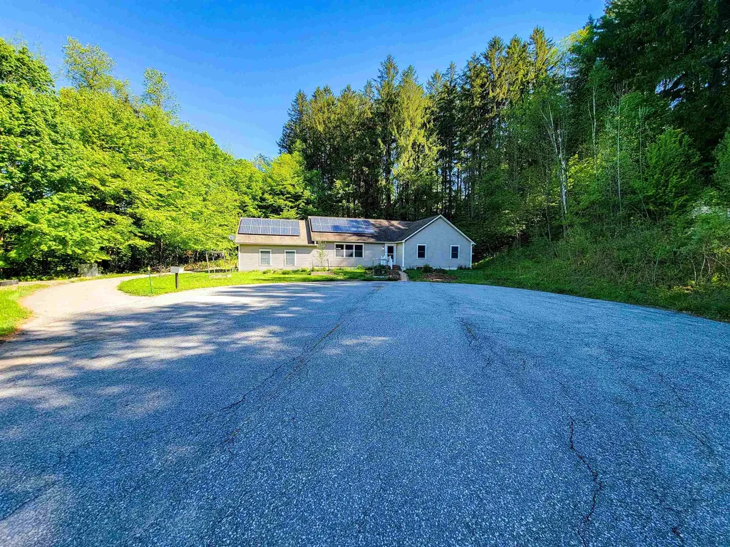 58 Tuckaway Lane Northfield VT 05663