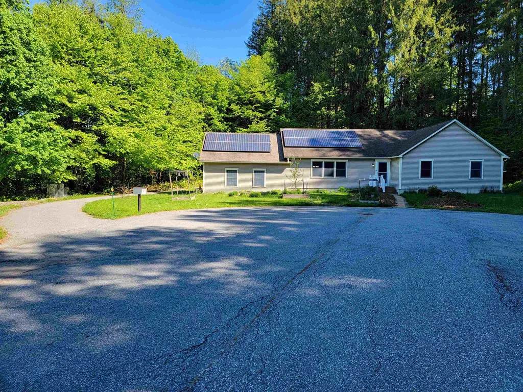 58 Tuckaway Lane Northfield VT 05663