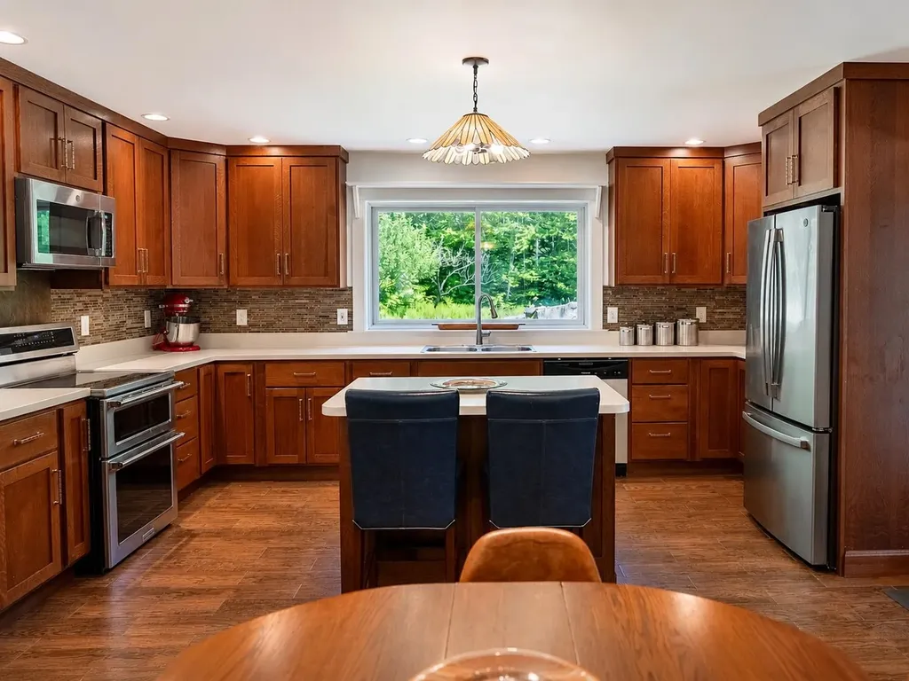 24 Cummings Drive Newbury NH 03255