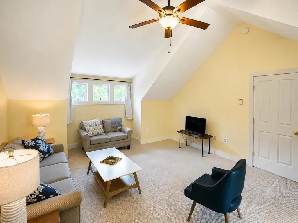 24 Cummings Drive Newbury NH 03255