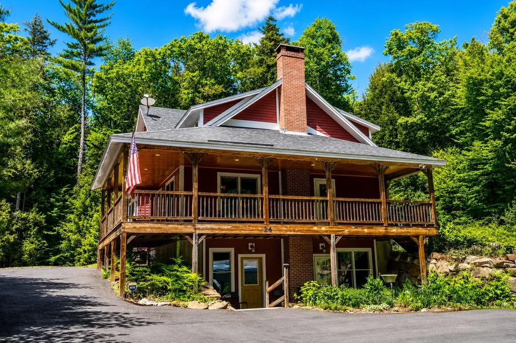 24 Cummings Drive Newbury NH 03255
