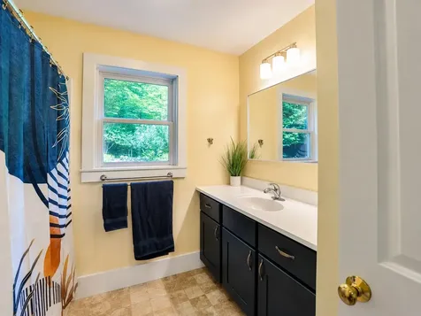 24 Cummings Drive Newbury NH 03255