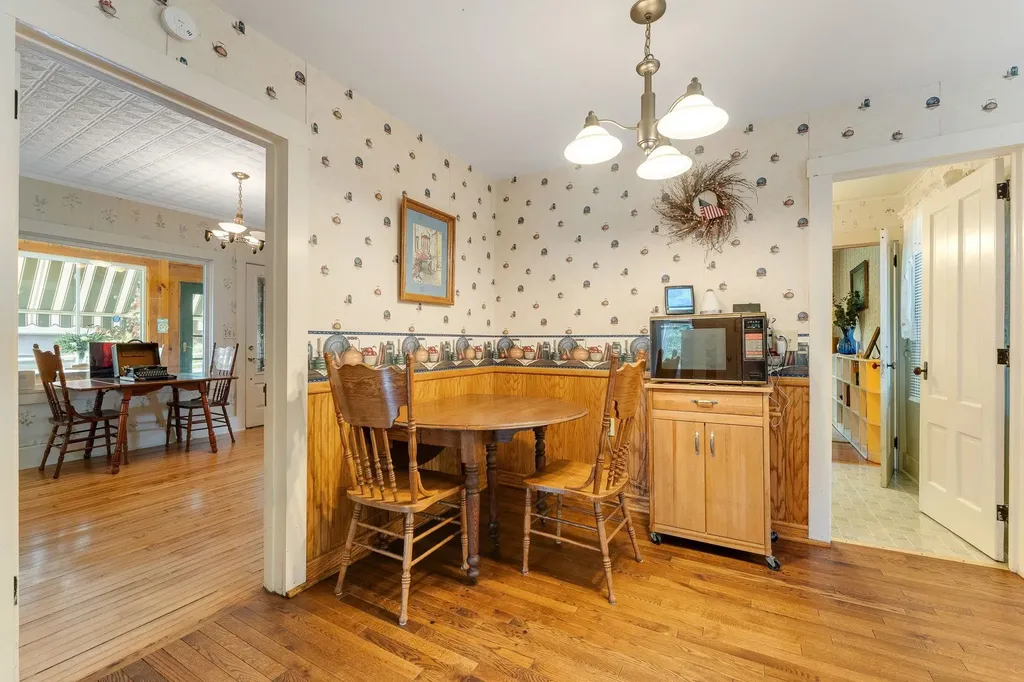 174 South Main Street Waterbury VT 05676
