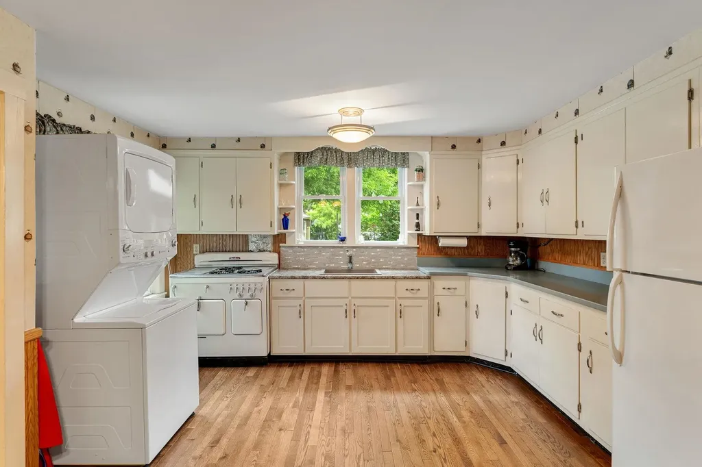 174 South Main Street Waterbury VT 05676
