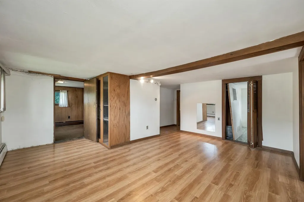13 Elm Street Epping NH 03042