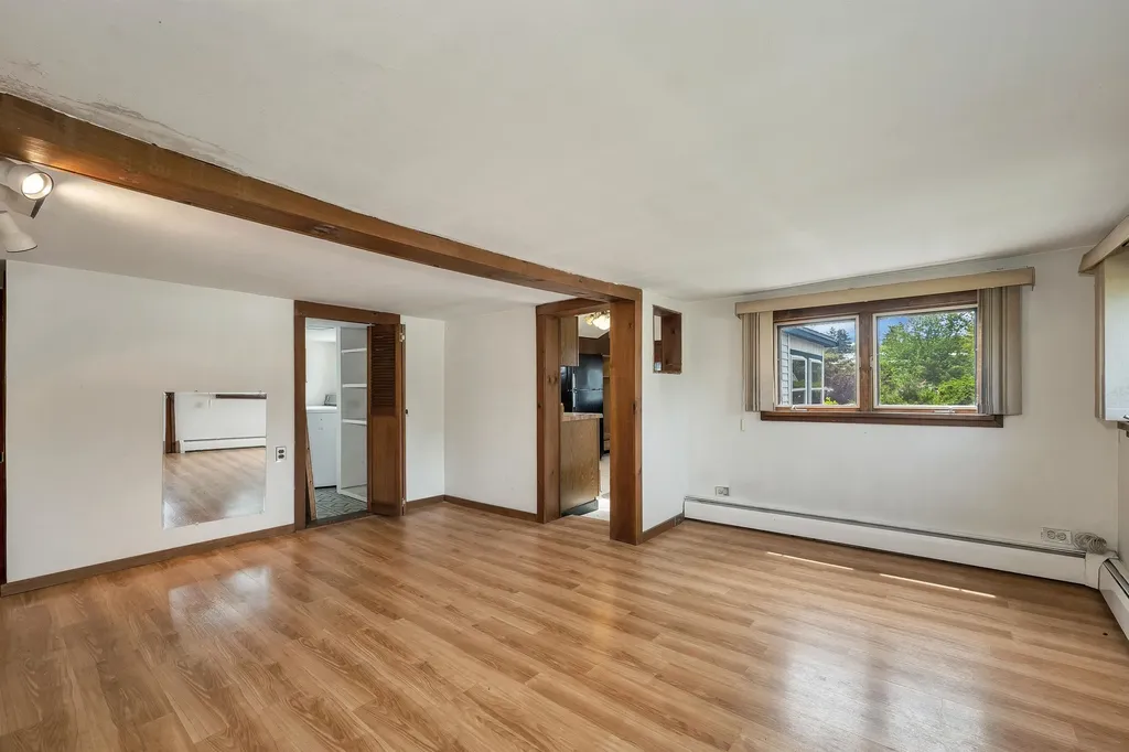 13 Elm Street Epping NH 03042