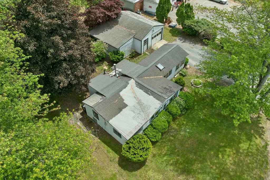 13 Elm Street Epping NH 03042