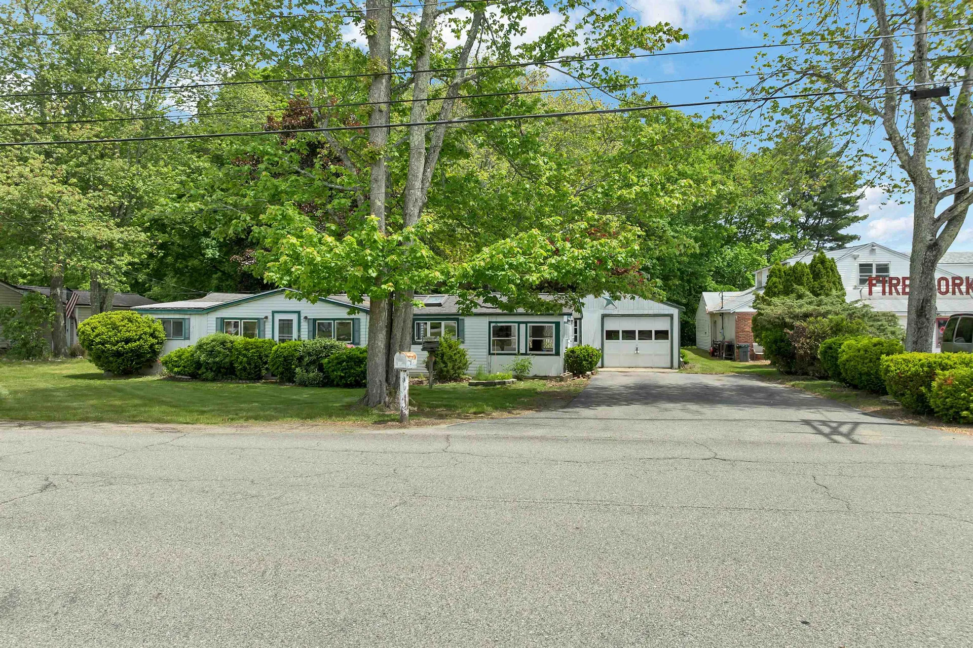 13 Elm Street Epping NH 03042
