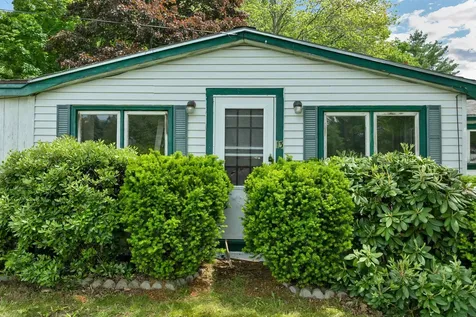 13 Elm Street Epping NH 03042