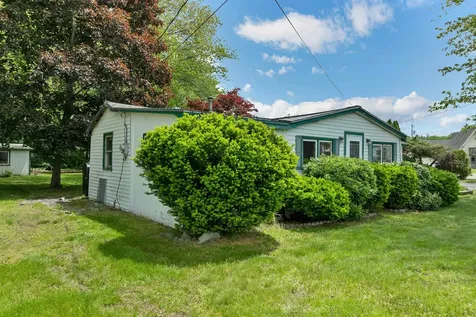 13 Elm Street Epping NH 03042