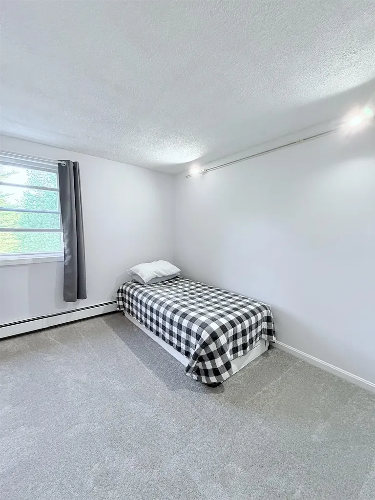 220 Hubbard Pond Road New Ipswich NH 03071
