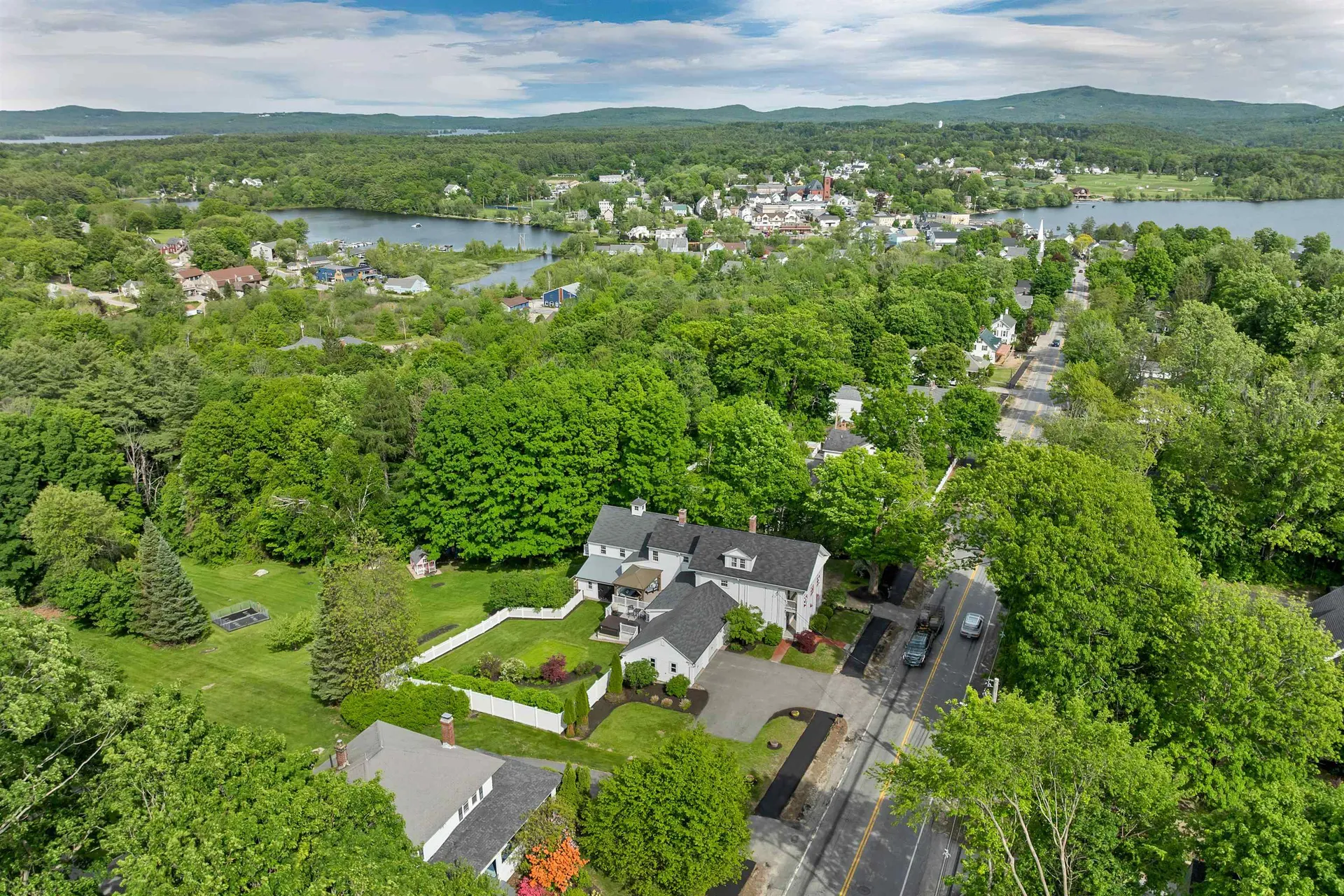 153 N Main Street Wolfeboro NH 03894