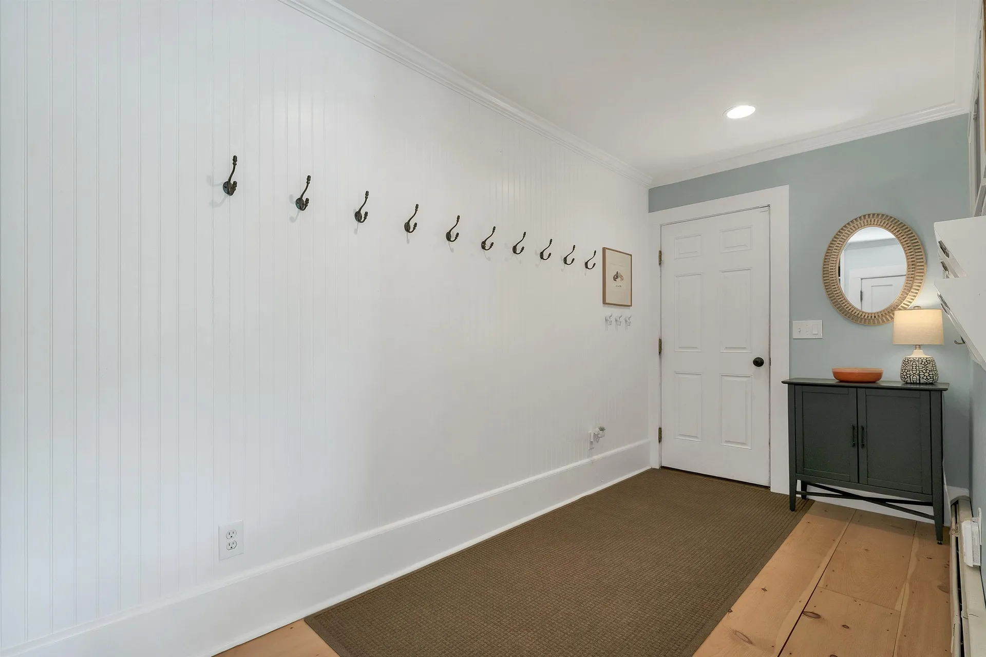 153 N Main Street Wolfeboro NH 03894
