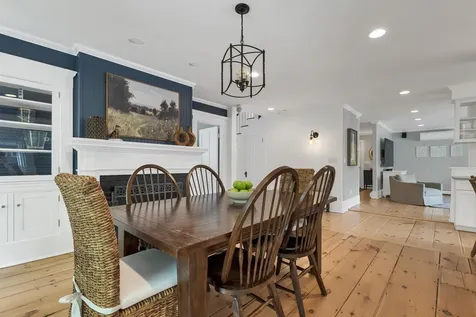 153 N Main Street Wolfeboro NH 03894