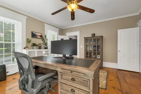 153 N Main Street Wolfeboro NH 03894