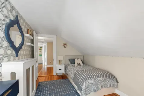 153 N Main Street Wolfeboro NH 03894