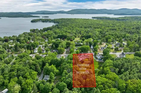 153 N Main Street Wolfeboro NH 03894