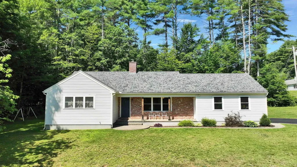 16 Currier Avenue Peterborough NH 03458