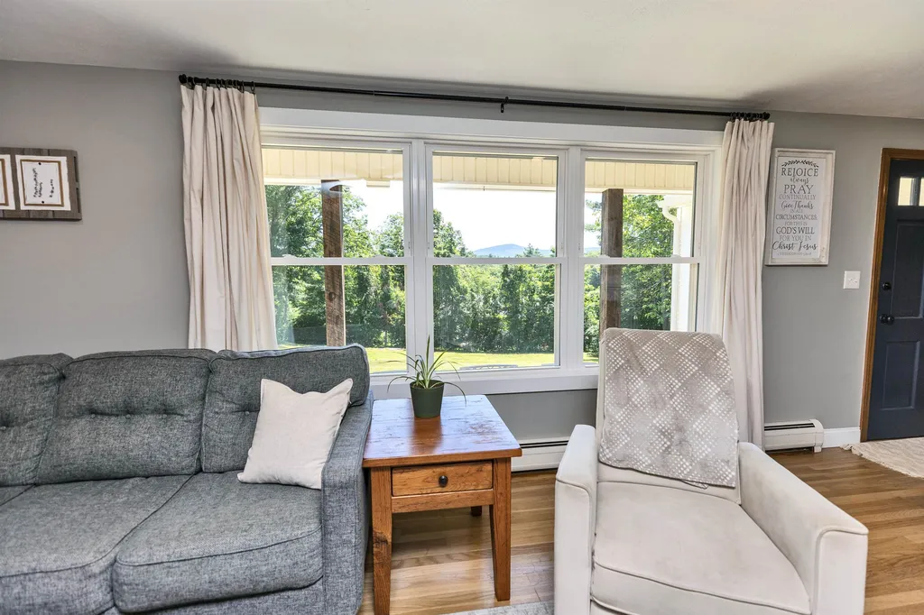 16 Currier Avenue Peterborough NH 03458