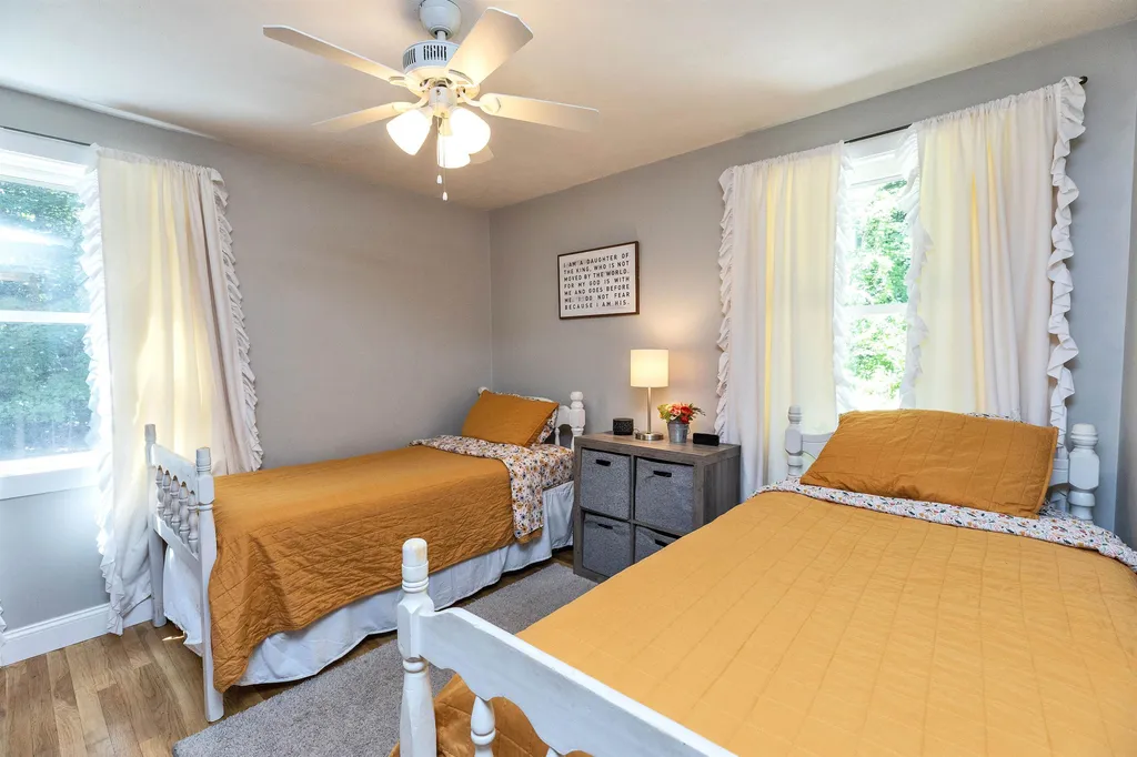 16 Currier Avenue Peterborough NH 03458