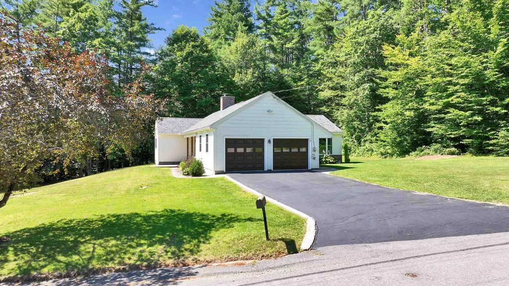 16 Currier Avenue Peterborough NH 03458