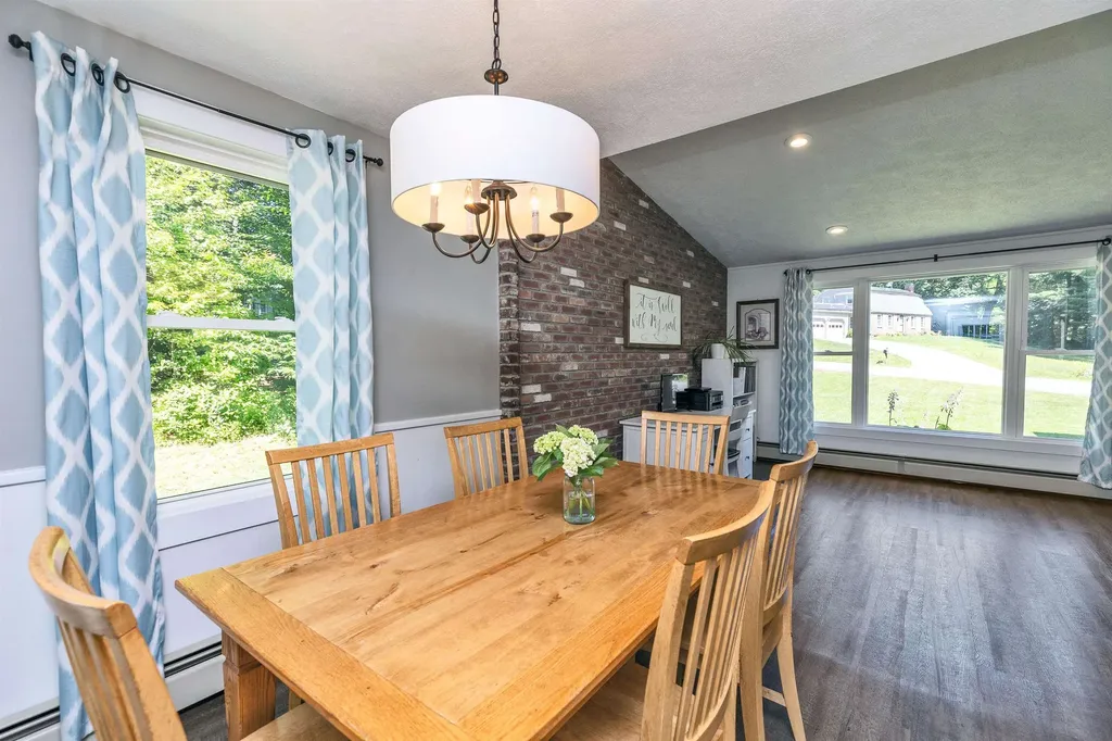 16 Currier Avenue Peterborough NH 03458